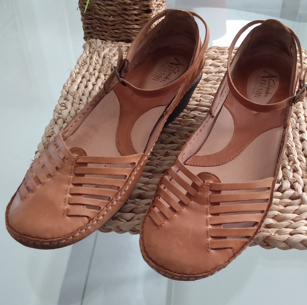 7 Clarks Artisan Collection Leather Sandals Brown Nude